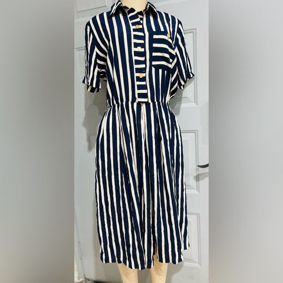 Mandy Marsh Striped Navy and White Dress
Fits small to Med - Picture 1 of 10